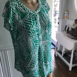 Talbots blouse in excellent condition with green & white palm fronds.